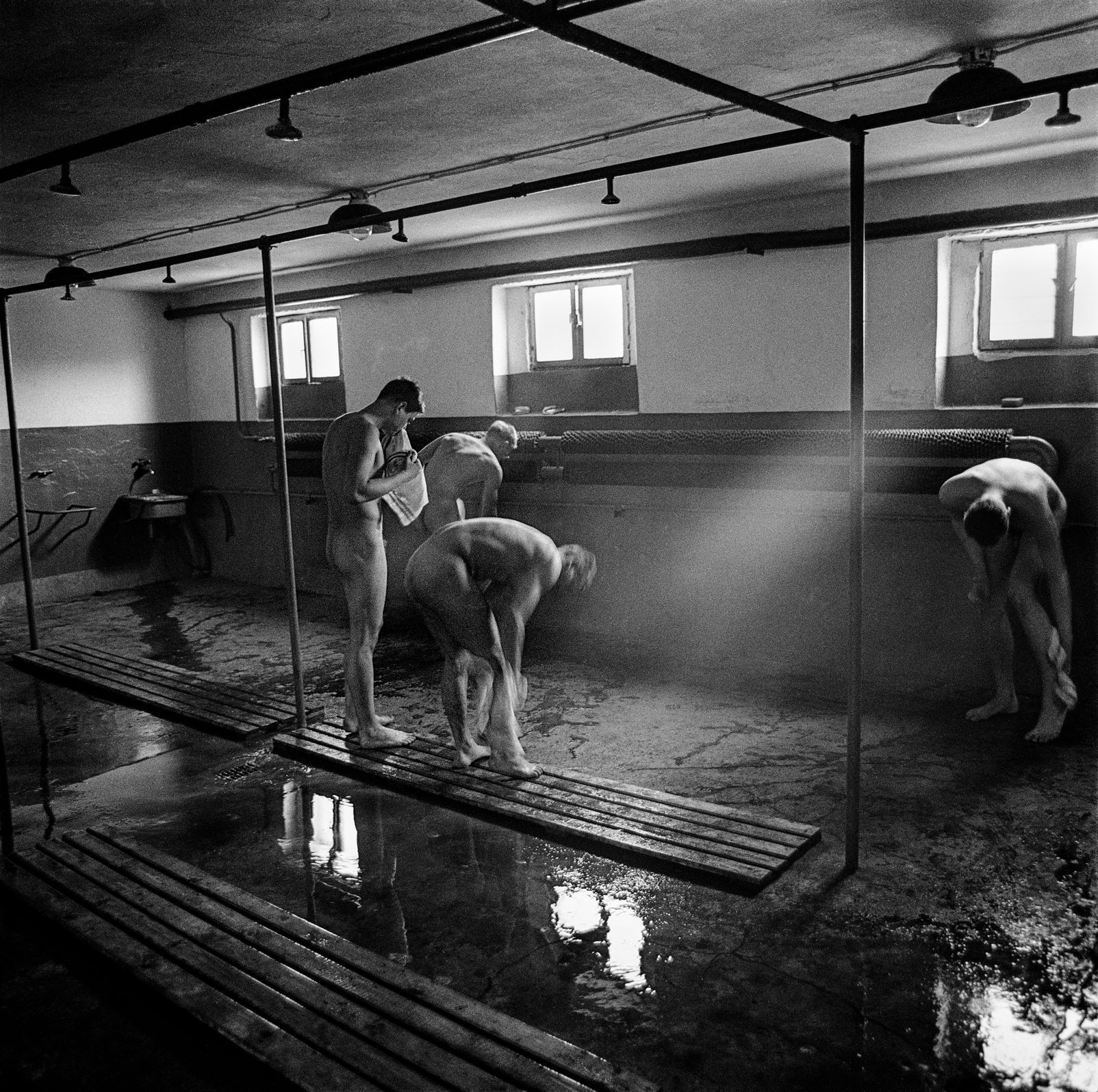 Josef Moucha: Válka za studena