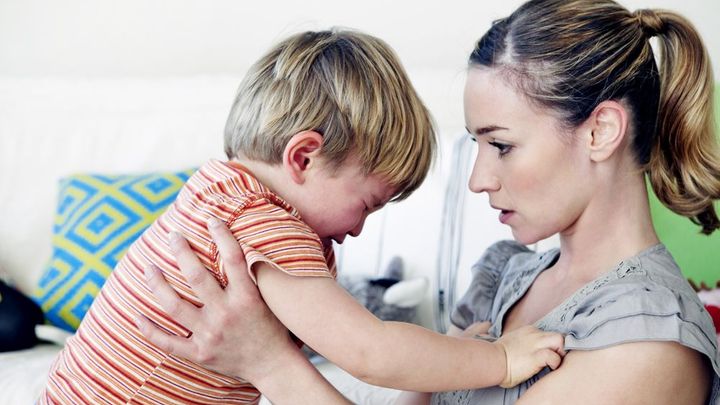 Tíží je nedoplatky i úvěry. Současná situace ohrožuje hlavně samoživitelky a seniory