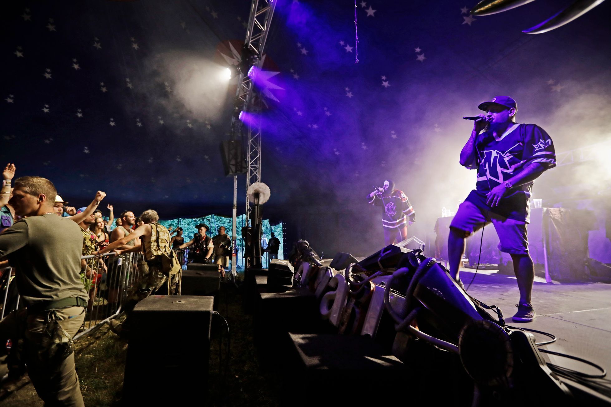 Chalupáři apokalypsy, Libor Fojtík, Kladno, Bratronice, komunita