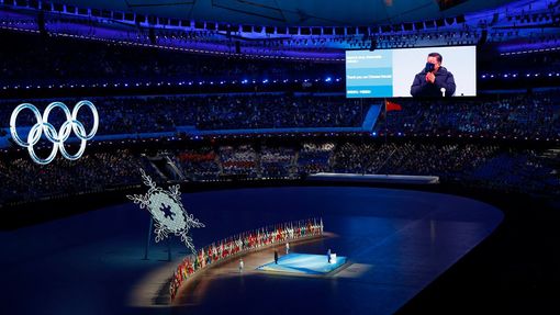 Slavnostní zahájení ZOH 2022 v Pekingu: čínský prezident Si Ťin-pching prohlašuje hry za zahájené