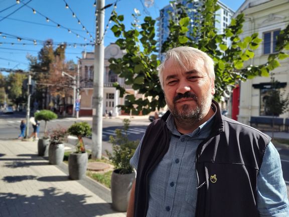 Sociolog a redaktor webu Platzform.md Vitalie Sprinceanu. Kišiněv, 27. září 2025.