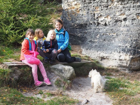 Spolek Kvalitní život Tisá například zajišťuje volnočasový program pro malé školáky, kteří by jinak museli sedět v družině.
