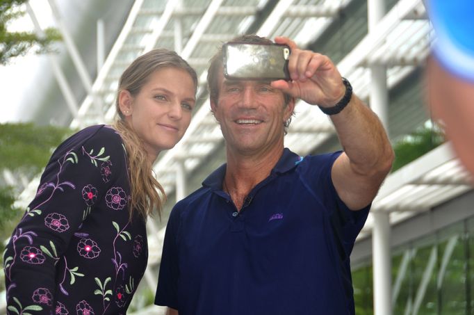 Karolína Plíšková a Pat Cash.