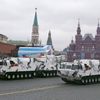 Vojenská přehlídka v Moskvě ke Dni vítězství.