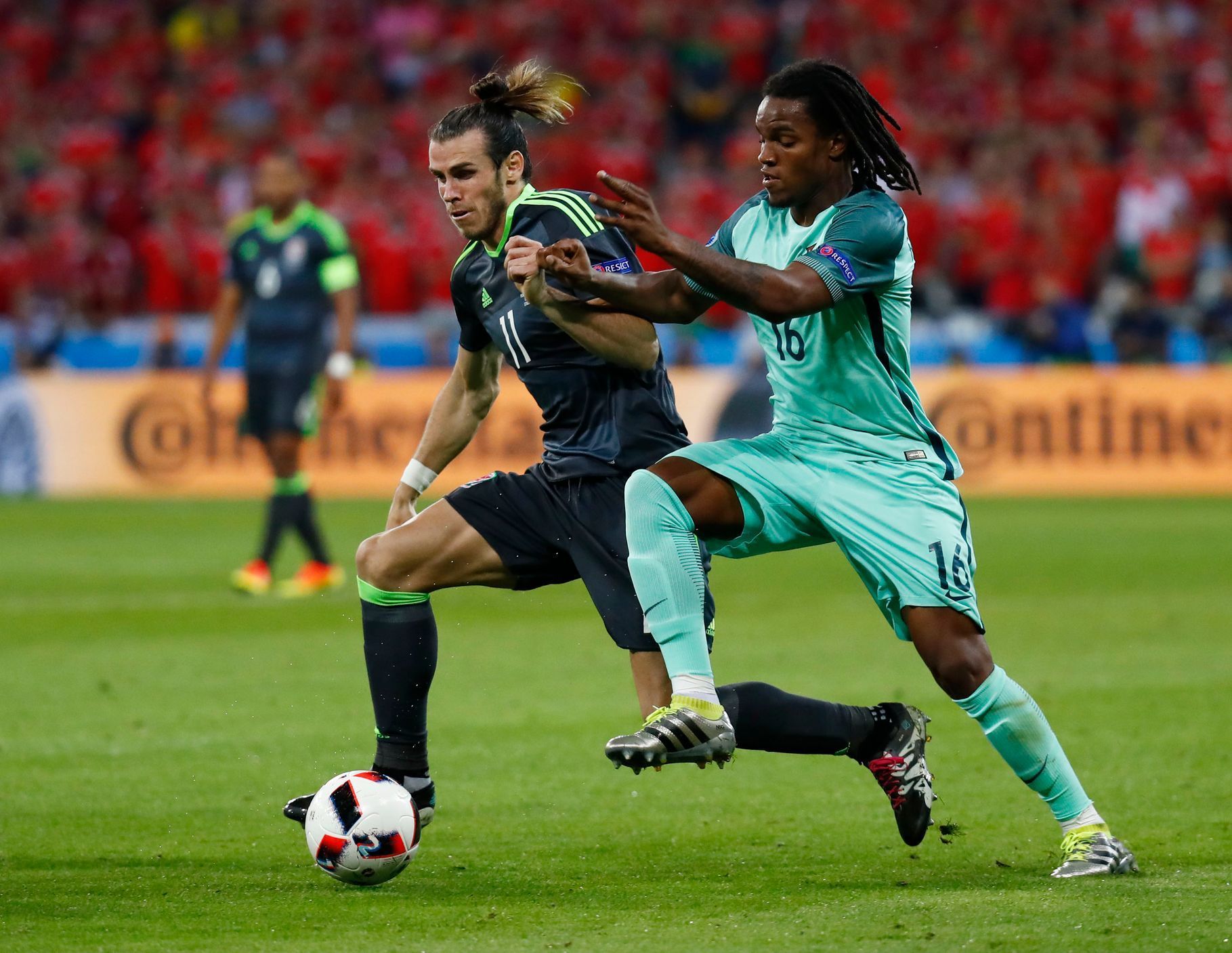 Euro 2016, Portugalsko-Wales: Renato Sanches - Gareth Bale