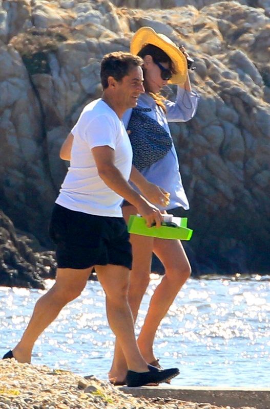 Carla Bruni a Nicolas Sarkozy na dovolené