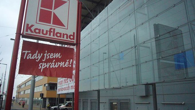 Nejprve si Kaufland na pražském Vypichu rozšířil své sklady, teď chce zvýšit o jedno patro svou sousední administrativní budovu.