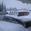 Těžký sníh ničil i zastřešení bazénů