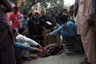 Pákistánská policie zadržela bratry ukamenované ženy
