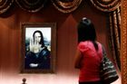 Mona Lisa se brání. Aneb holografické verze obrazů (na tomto snímku slavná podobizna od Leonardo da Vinci) v Alive Gallery v Pekingu.