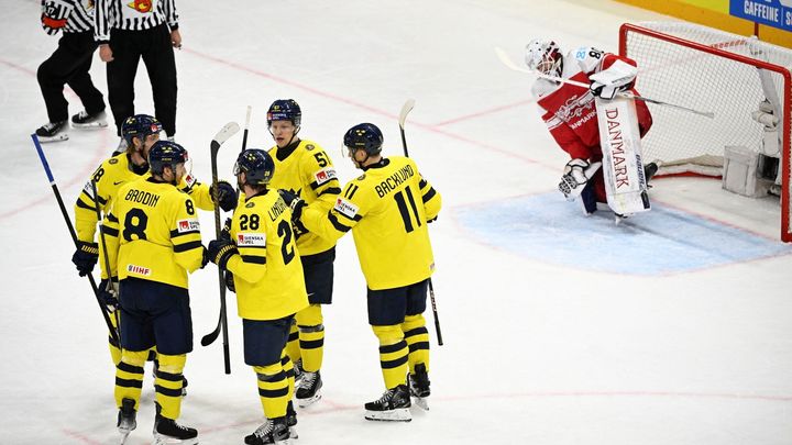Dánové schytali další debakl. Švédsko bez námahy ukořistilo světový bronz; Zdroj foto: Reuters