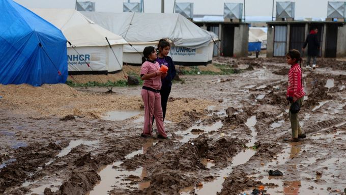 Syrské děti v jednom z uprchlických táborů.