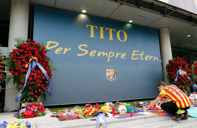 Pieta v Barceloně za zemřelého trenéra Tita Vilanovu