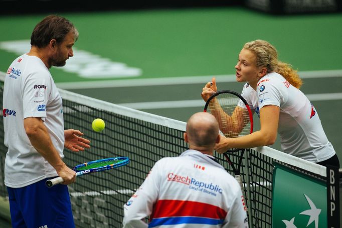 Fed Cup 2017: David Kunct, Petr Pála a Kateřina Siniaková