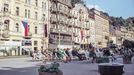 Mlýnské nábřeží a Vřídelní ulice. Karlovy Vary, rok 1967