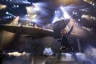 Iron Maiden se vrátí do Prahy, turné s letounem Spitfire přivezou do Edenu