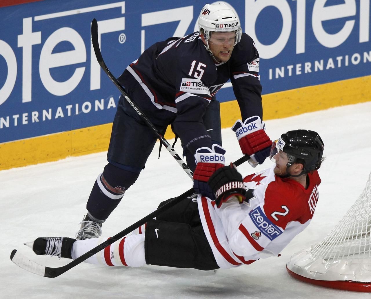 MS v hokeji 2012: USA - Kanada (Crabb, Keith)