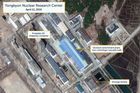 KLDR možná obohacuje uran pro jaderné bomby. Američané zveřejnili satelitní snímky