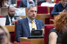 "A ptáte se i premiéra, co ten Zahradil, co ten Kuba?" reaguje Hřib na úprk od Pirátů