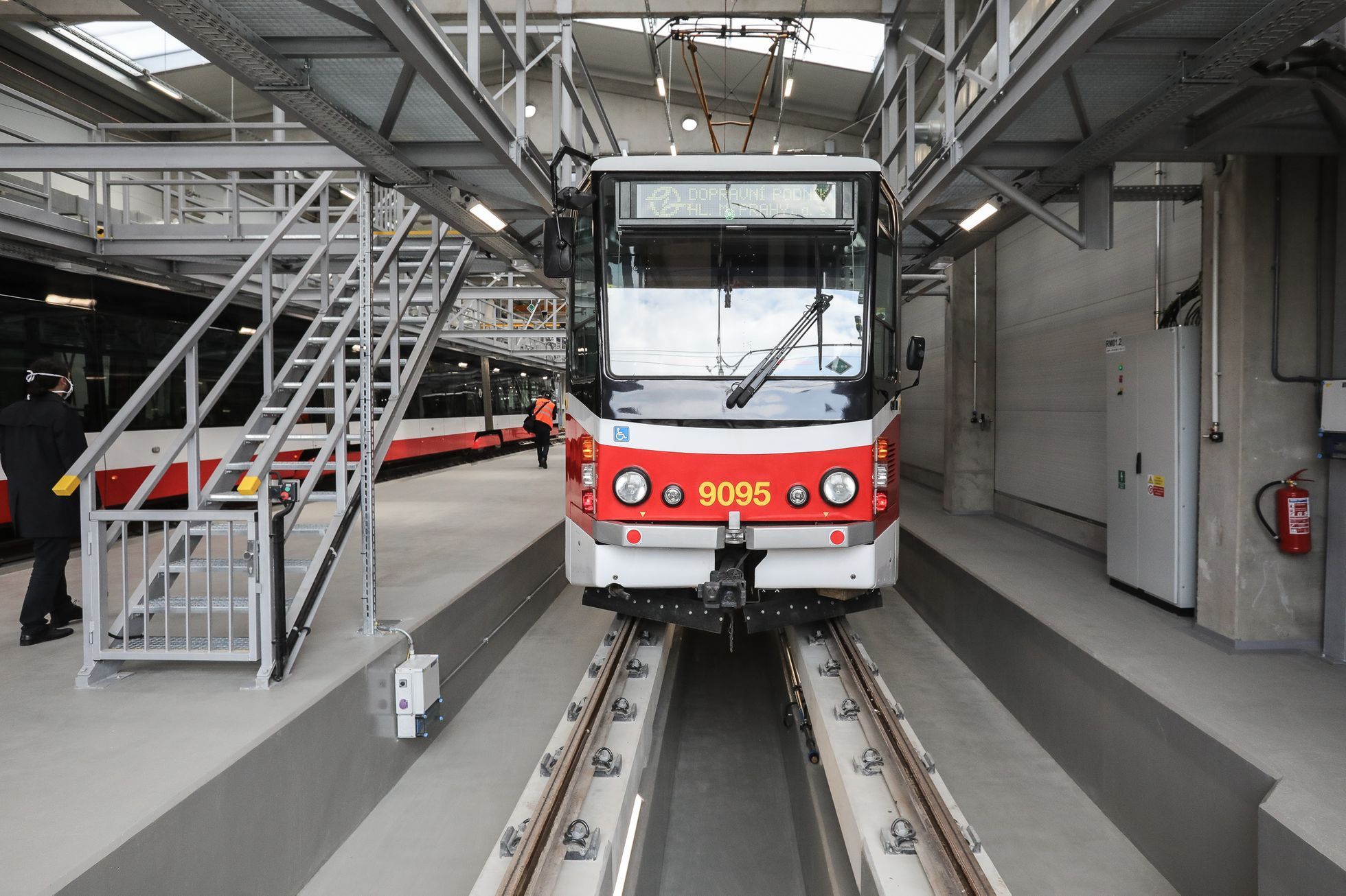 Opravna tramvají, Ústřední depo Dopravního podniku v Hostivaři
