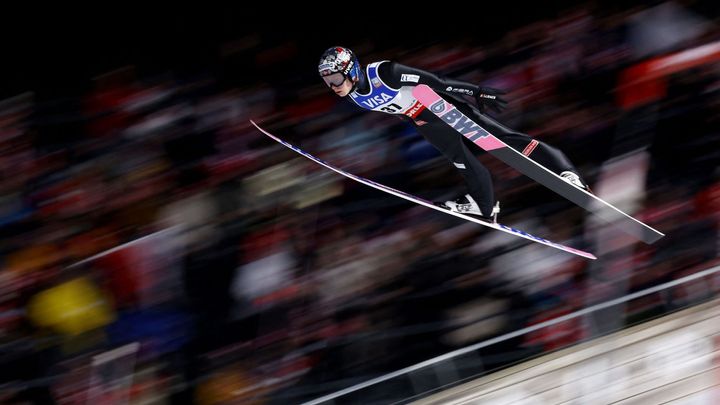 Skokani jako fotbalisté? Za prohřešky budou dostávat žluté a červené karty; Zdroj foto: Reuters
