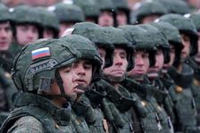 "Příliš mnoho Rusů hlásí kód 500." Ukrajinci rozprášili elitu Putinovy armády