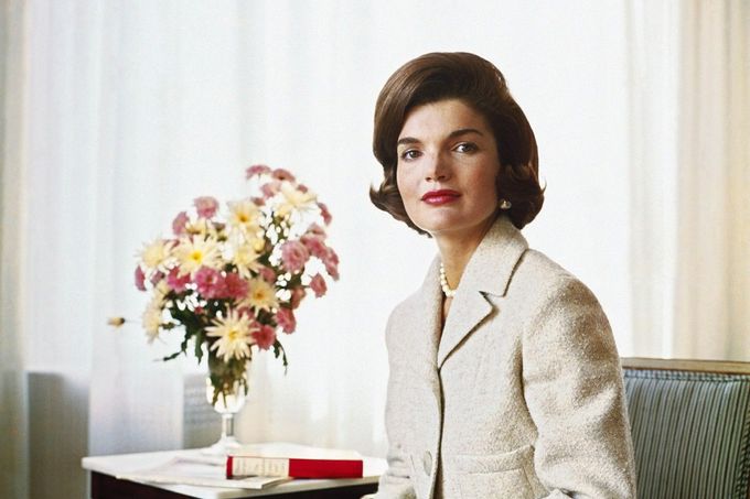 Jacqueline Kennedyová na archivním snímku z roku 1955.