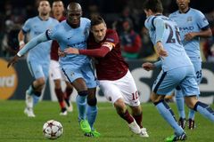 City v Římě vybojovalo postup, Čech byl kapitánem Chelsea