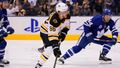NHL 2019/20, Toronto - Boston: David Pastrňák si připravuje střelu