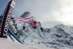 Wengen závodní premiéru lyžařů s airbagy nezažije