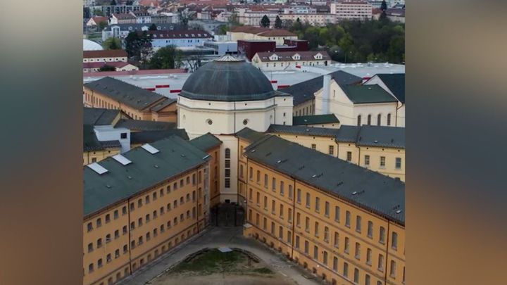 Upoutávka Netflixu "otřásla" Českem. Není to dokument, chrání se plzeňská věznice