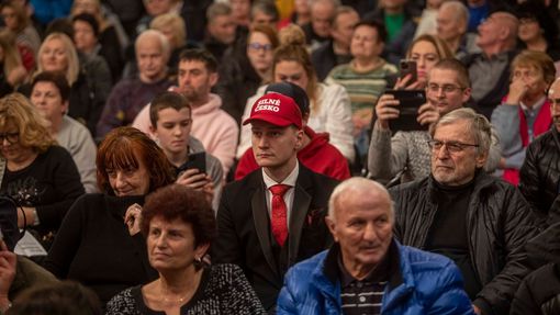 Andrej Babiš před 2. kolem prezidentských voleb přijel na setkání s občany do Benešova.
