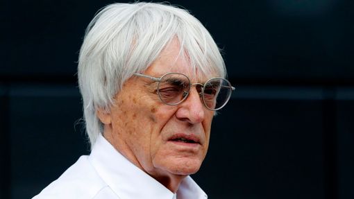 Šéf F1 Bernie Ecclestone během kvalifikace Velké ceny Belgie 2012.