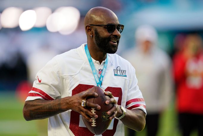 NFL Football - Super Bowl LIV - Kansas City Chiefs v San Francisco 49ers - Hard Rock Stadium, Miami, Florida, U.S. - February 2, 2020. Jerry Rice before the game. REUTERS