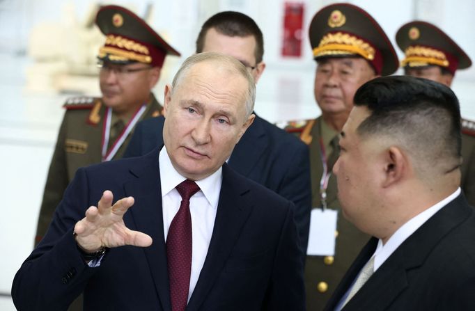 Vladimir Putin a Kim Čong-un při jednání na kosmodromu Vostočnyj.