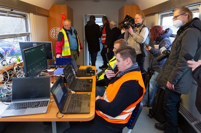 Na železnici v Česku poprvé vyjel autonomní vlak.