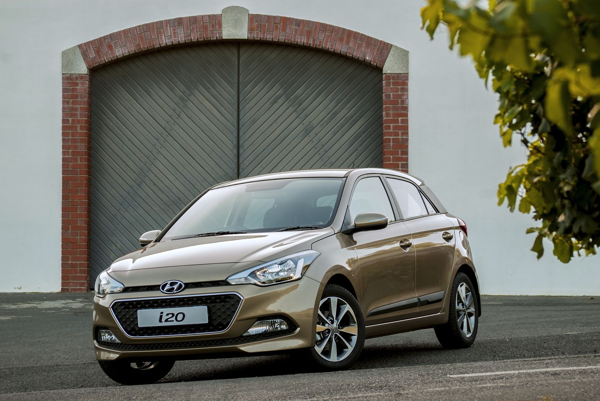 30 NEJ automobilu červen 2017