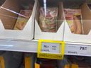 Zlevněné, ale dražší. Za klamavé akční ceny v supermarketech padly pokuty za miliony