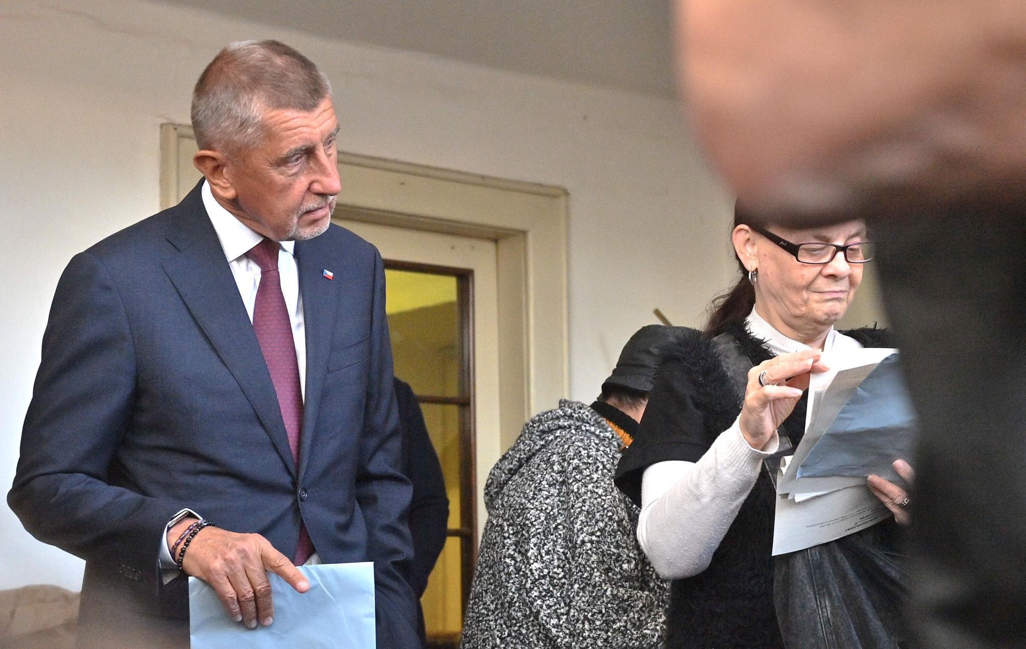Volby 2025, volební lídři, volební místnost, hlasování