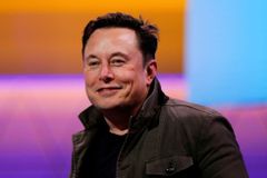 Uživatelé Twitteru odhlasovali, aby Musk přestal firmu řídit. Hlasování sám inicioval