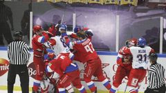 Švédské hry 2021, Česko - Rusko: Hromadná strkanice