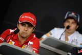 Felipe Massa k novinářům: Pánové, budete mi pořád připomínat, že i ten Kobajaši je přede mnou?