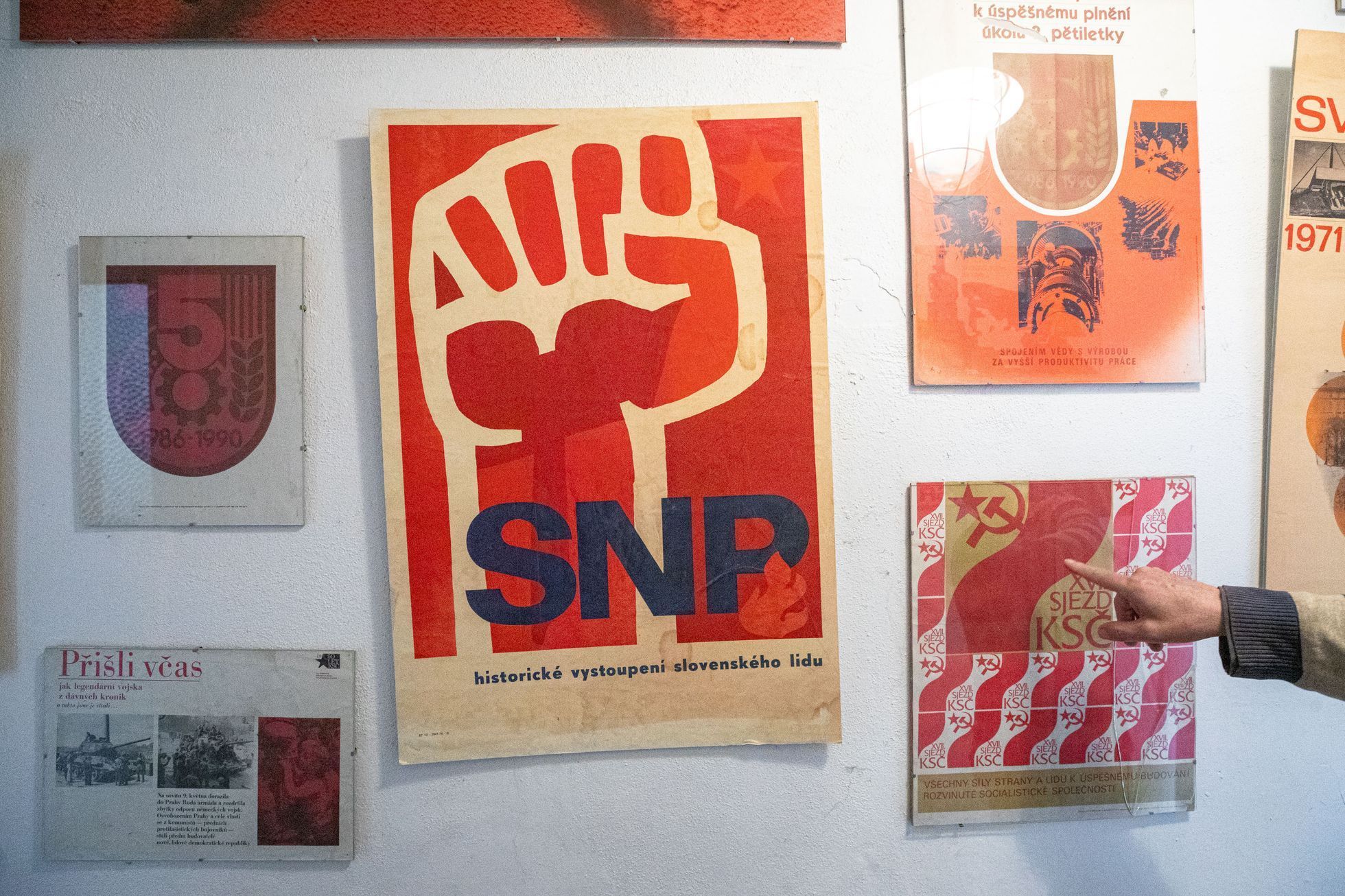 Ubytování na bývalé vlakové stanici Zbiroh, obec Kařez, majitel Jamison Young