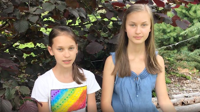 "Není nám jedno, v jaké budoucnosti budeme žít," vysvětlují Sestry v akci, proč se daly na ekologický youtubering.