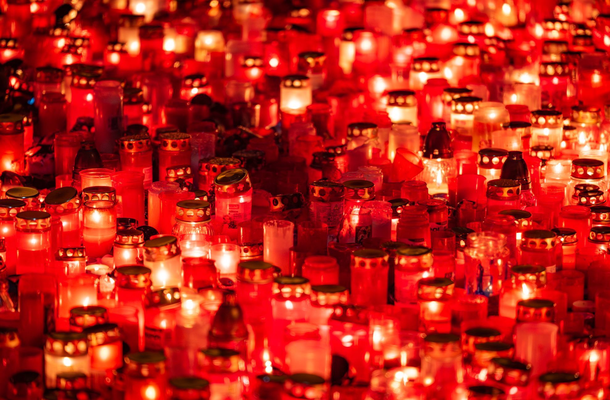 Národní třída, Staroměstské náměstí, 17. listopad, výročí, státní svátek, svíčky