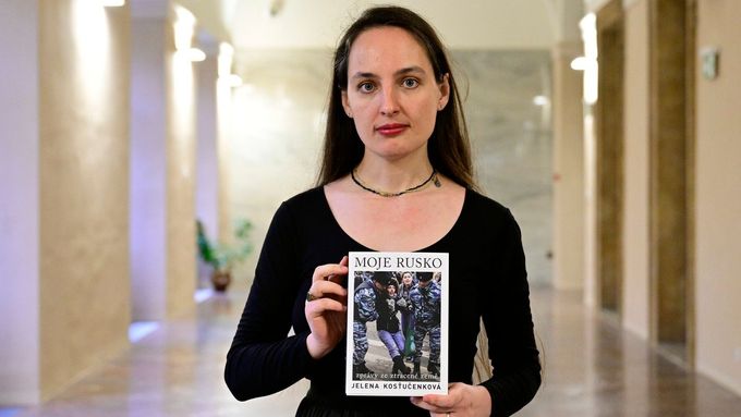 Ruská novinářka a autorka knihy Moje Rusko Jelena Kosťučenková.