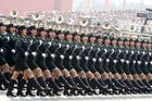 Foto: Nové střely a tisíce vojáků. Čína slaví 70 let monstrózní vojenskou přehlídkou