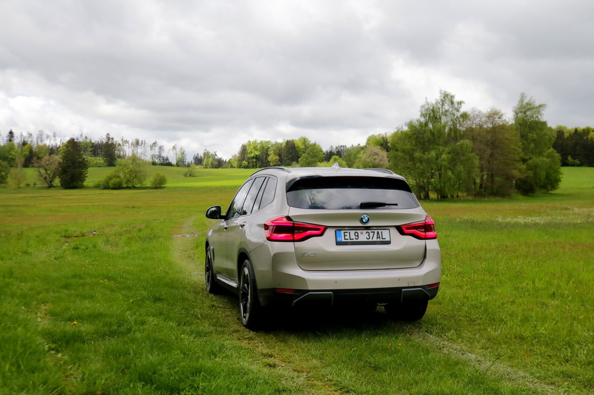 BMW iX3
