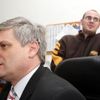 Vlastimil Tlustý při online rohovoru ve své poslanecké kanceláři
