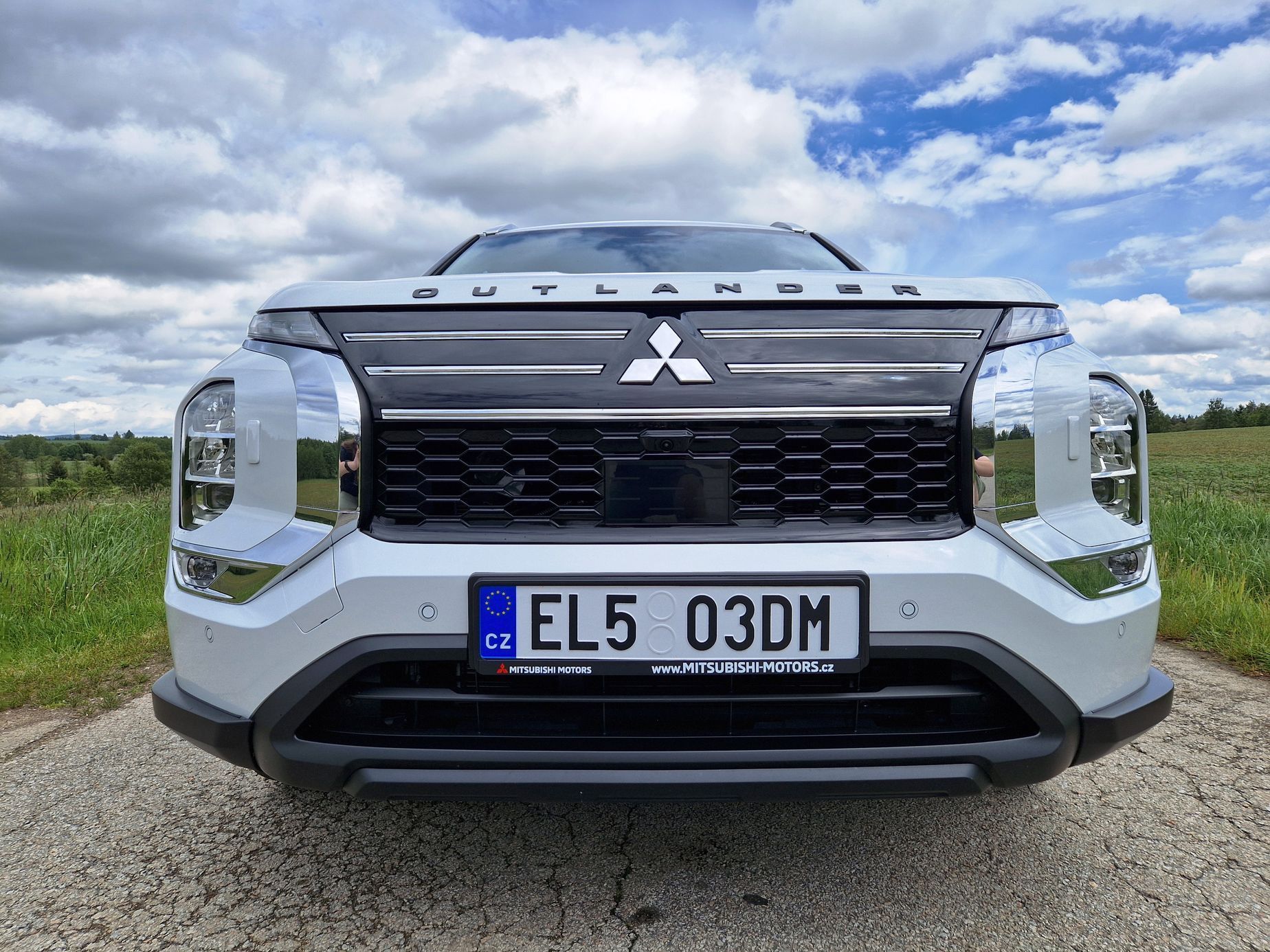 Mitsubishi Outlander PHEV test